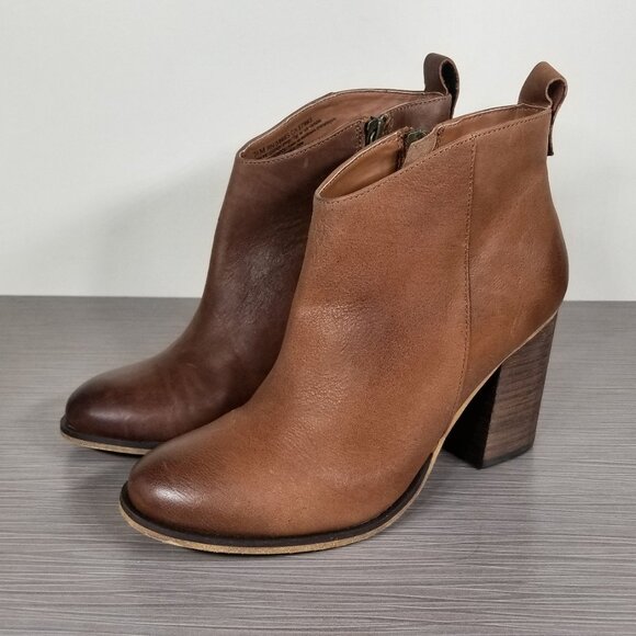 BP Lance Block Heel Bootie, Brown Leather, Womens Size 7.5 M - Picture 3 of 12